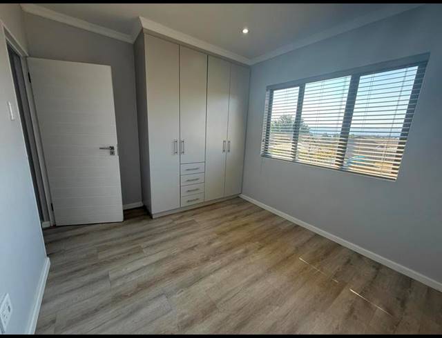 2 BEDROOM PROPERTY TO RENT IN HAYFIELDS